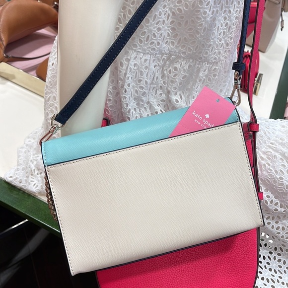 Kate Spade carson convertible crossbody
POOLSIDE MULTI - Picture 7 of 16